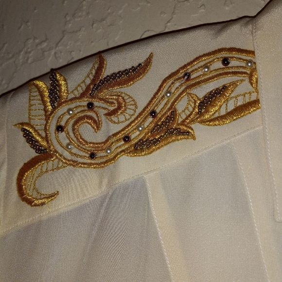 100% Silk Blouse - Picture 3 of 11